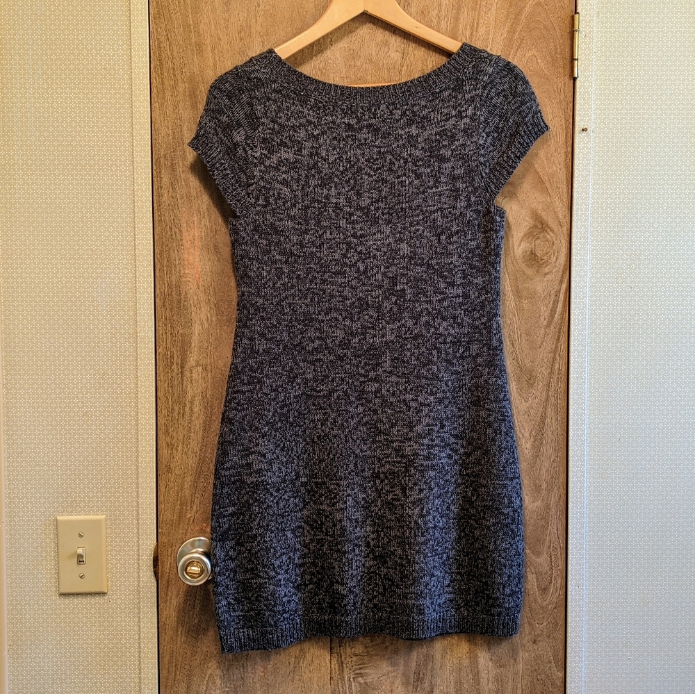 Glimmer by J.J. Basics Gray Sweater Dress with Ornate Buttons, Medium - Picture 5 of 10